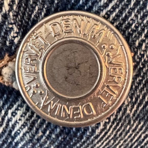 Vervet Distressed Denim Trucker Jacket Classic Size M. VGUC - Picture 2 of 10